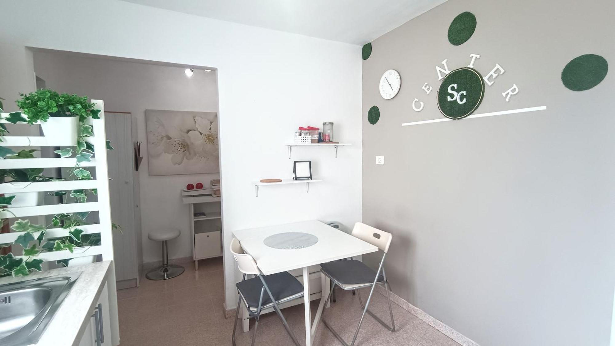Center Santa Cruz, Alojamiento Centrico Con Gran Terraza, Cocina , Salon Y Banos, Todo Privado Luaran gambar