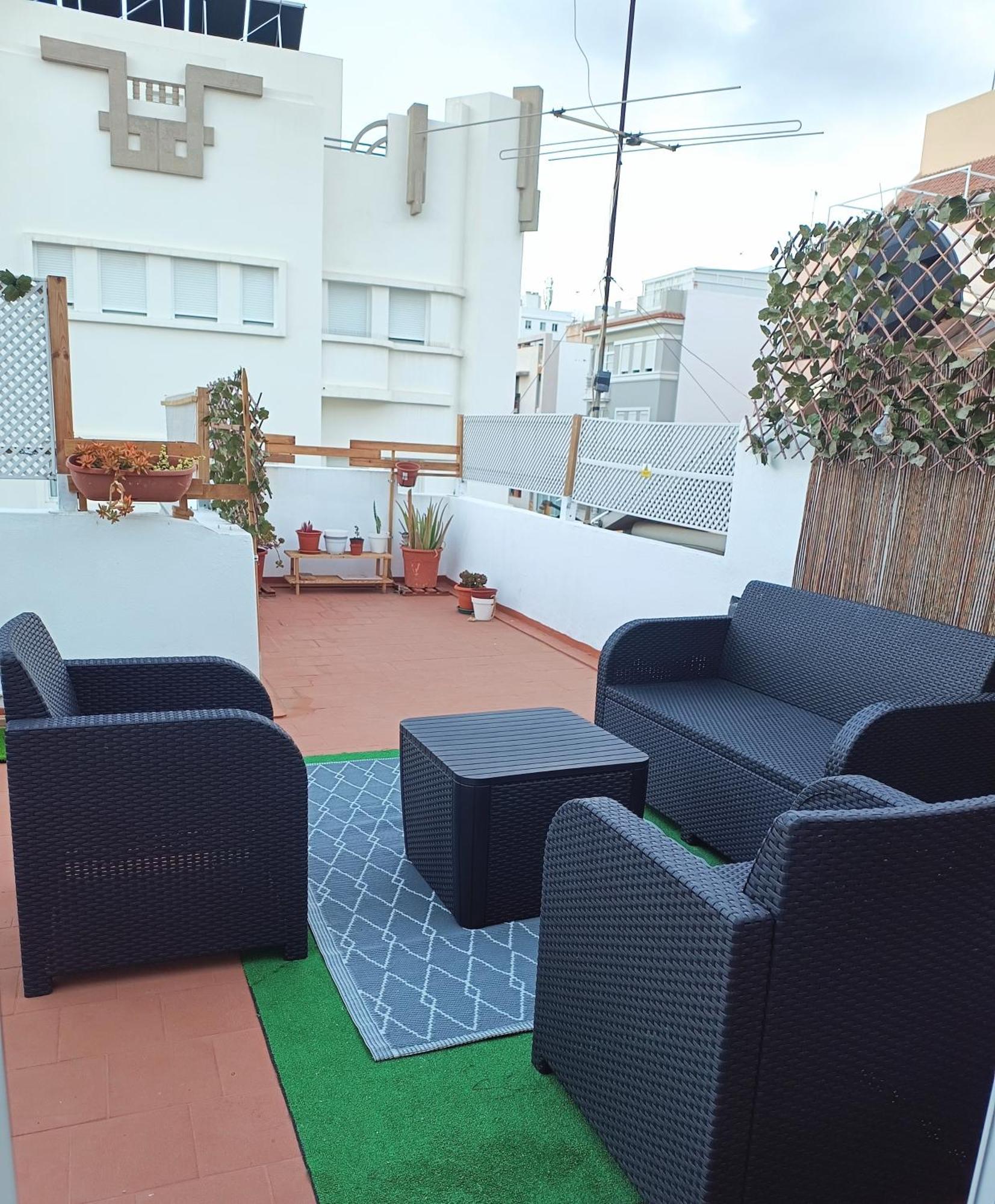 Center Santa Cruz, Alojamiento Centrico Con Gran Terraza, Cocina , Salon Y Banos, Todo Privado Luaran gambar